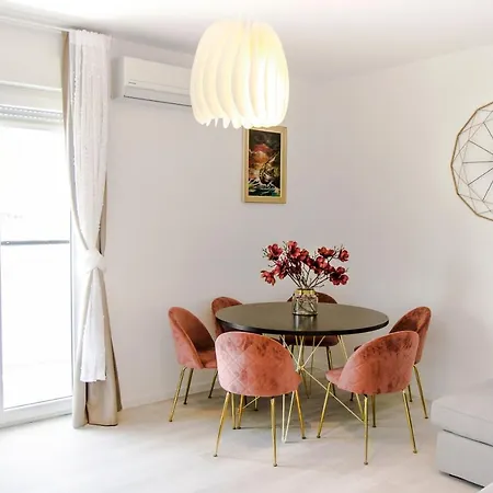 Апартаменты Sea La Vie Centre