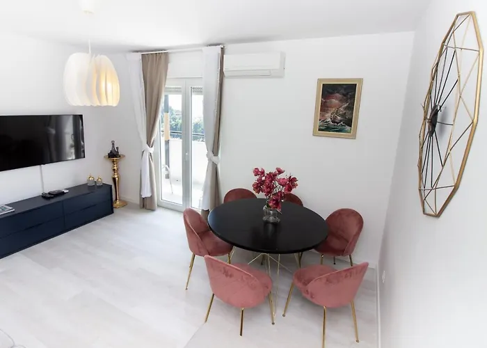 Sea La Vie Centre Lejlighed